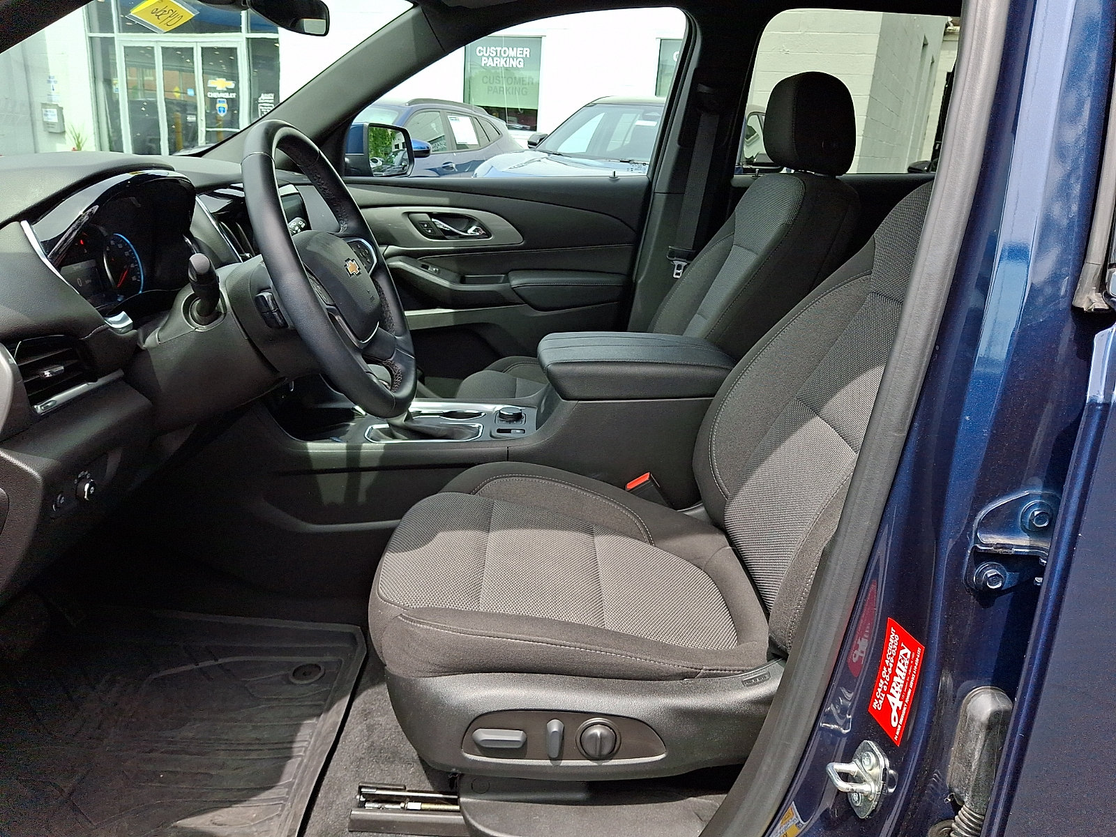 Certified 2023 Chevrolet Traverse LT w/ LPO, Floor Liner Package AWD/4WD image 16