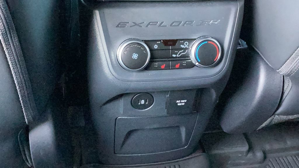 Used 2025 Ford Explorer ST image 18