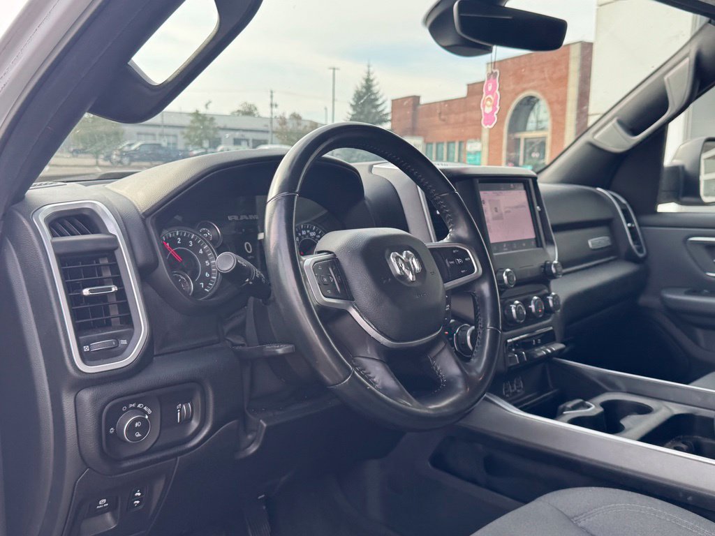 Used 2022 RAM 1500 Big Horn AWD/4WD image 11