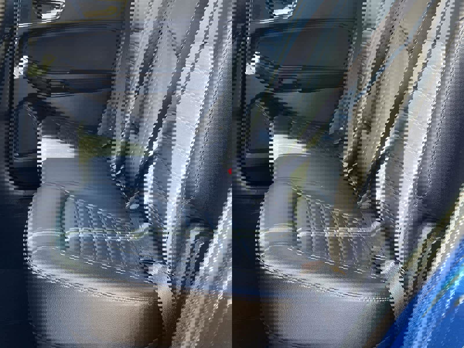 Used 2023 Ford Edge SEL image 14