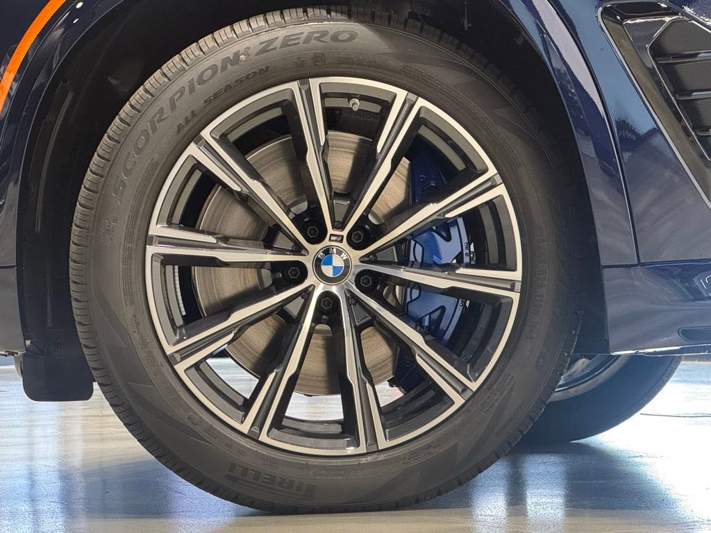 Used 2026 BMW X5 xDrive50e w/ M Sport Package image 7