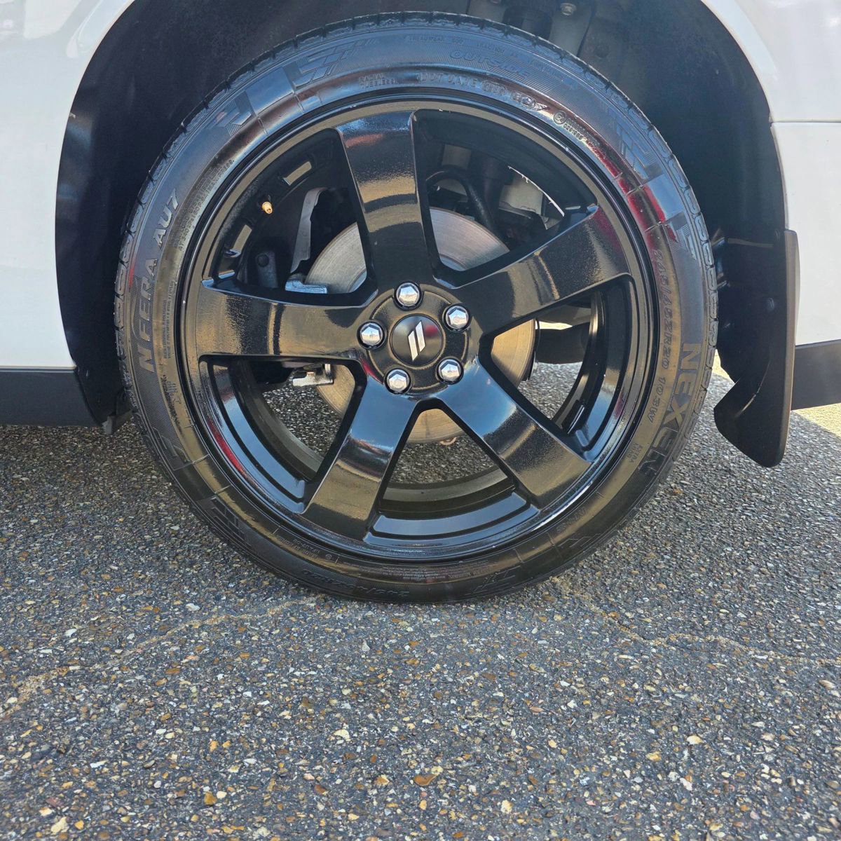 Used 2018 Dodge Challenger R/T RWD image 11