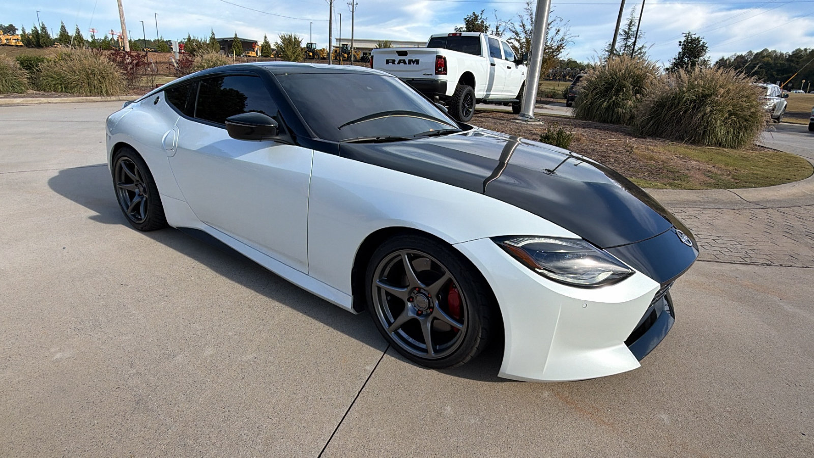 Used 2023 Nissan Z w/ Floor Mat Package (L93) RWD image 5
