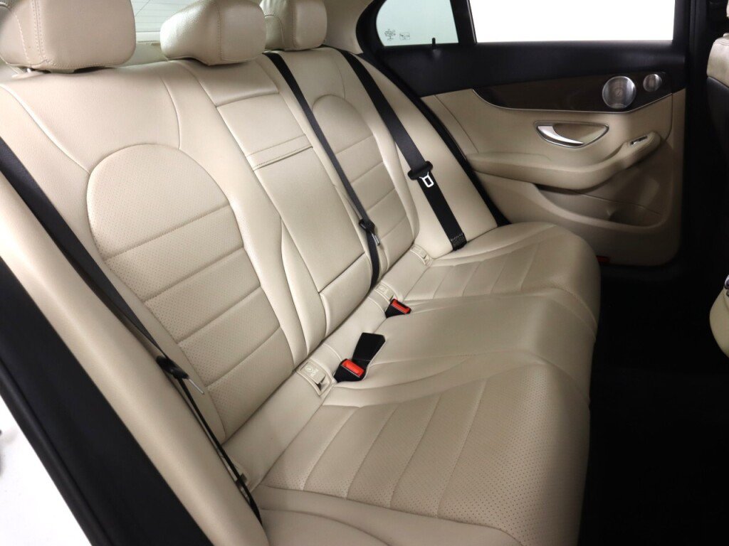 Used 2017 Mercedes-Benz C 300 4MATIC Sedan image 39