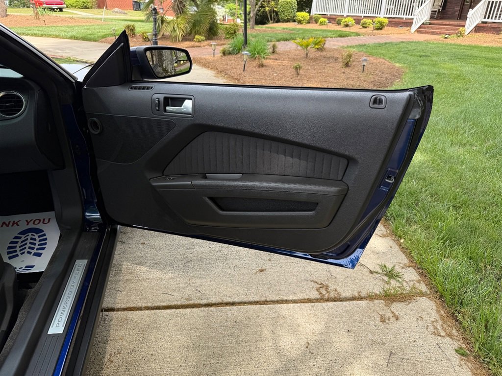 Used 2012 Ford Mustang Boss 302 w/ Boss 302 Accessory Pkg RWD image 48