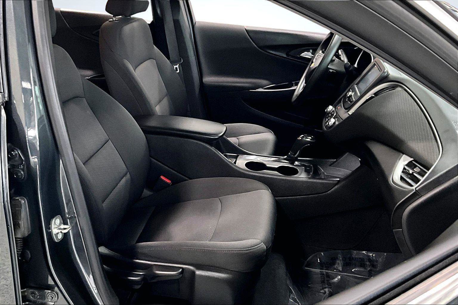 Used 2018 Chevrolet Malibu LS image 8