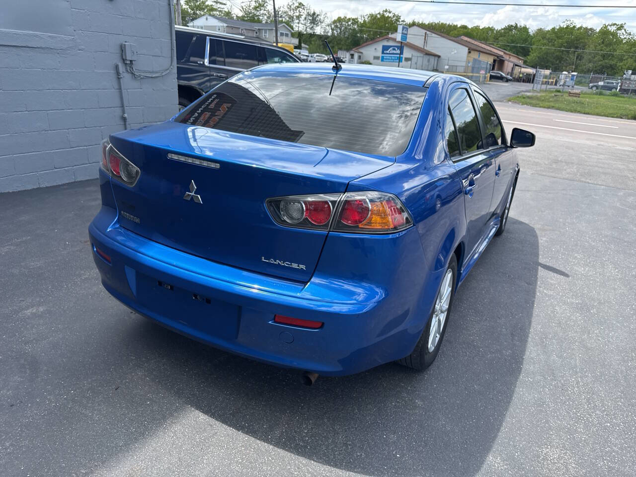 Used 2016 Mitsubishi Lancer ES image 8