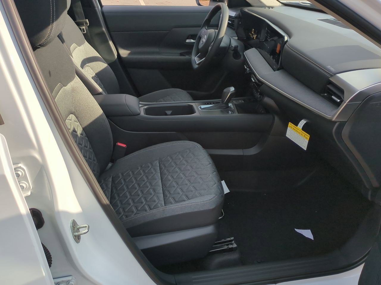New 2026 Nissan Kicks SV w/ SV Premium Package FWD image 35