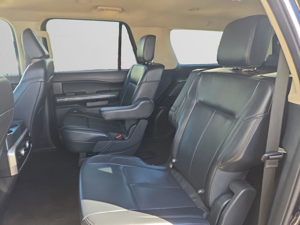 Used 2024 Ford Expedition Max XLT image 15