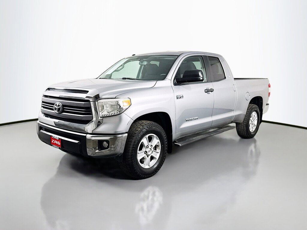 Used 2015 Toyota Tundra SR5 w/ SR5 Upgrade Package AWD/4WD image 1