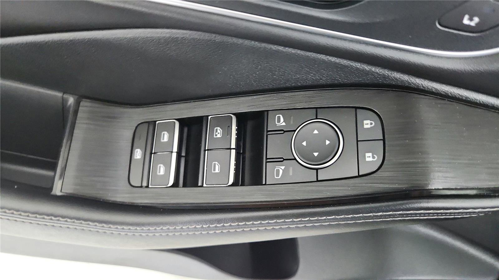 Used 2023 Nissan Rogue Platinum w/ Platinum Premium Package FWD image 10