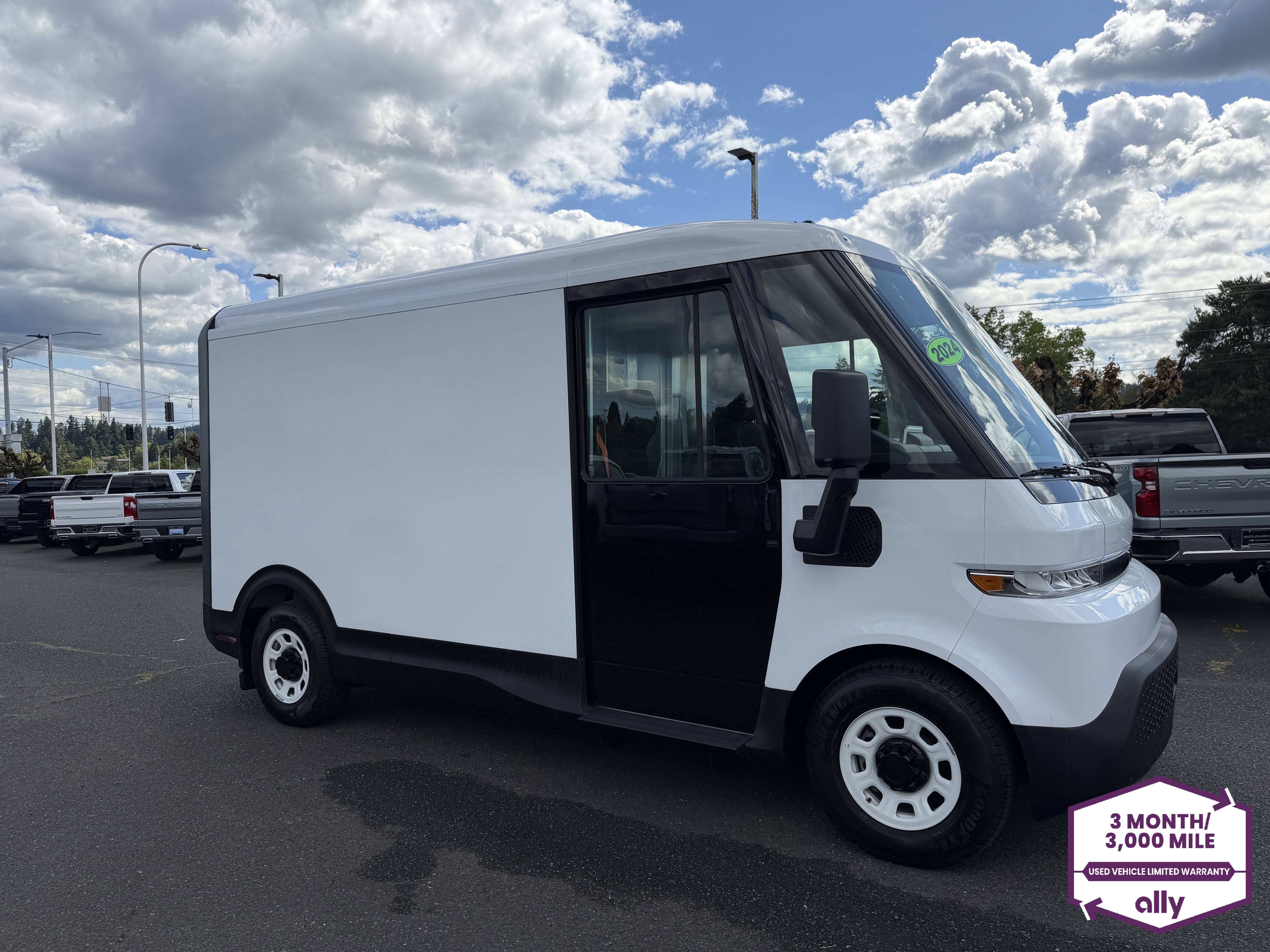 Used 2024 Chevrolet Brightdrop 400 w/ Commercial Equipment Package AWD/4WD image 6