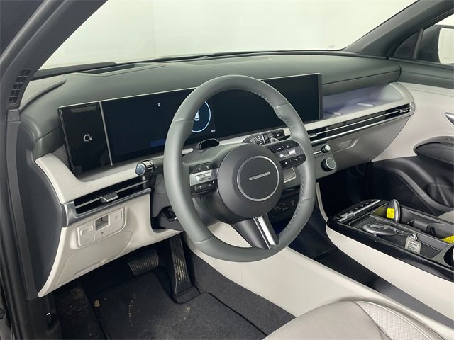 New 2025 Hyundai Tucson Limited image 2