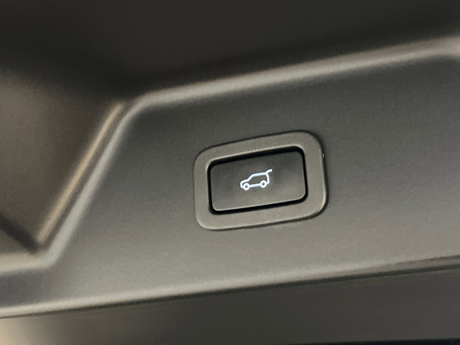 Used 2019 Land Rover Range Rover HSE image 23