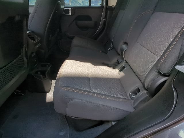 Certified 2024 Jeep Gladiator Mojave w/ Technology Group AWD/4WD image 23