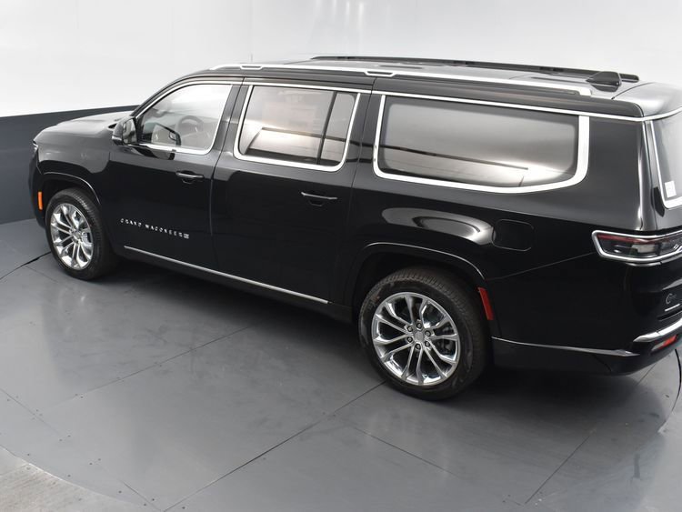 Used 2023 Jeep Grand Wagoneer L Series II w/ Premium Group II image 49