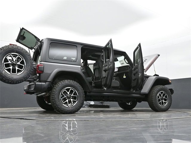 Used 2024 Jeep Wrangler Unlimited Rubicon w/ Technology Group image 50