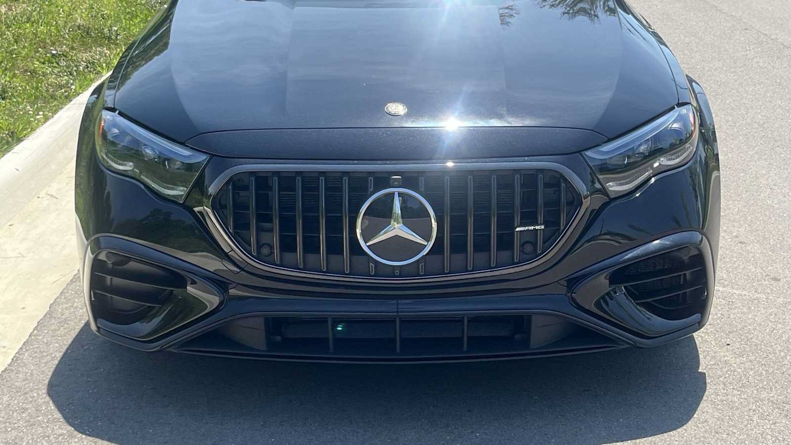 Certified 2025 Mercedes-Benz E 53 AMG e 4MATIC Sedan image 22