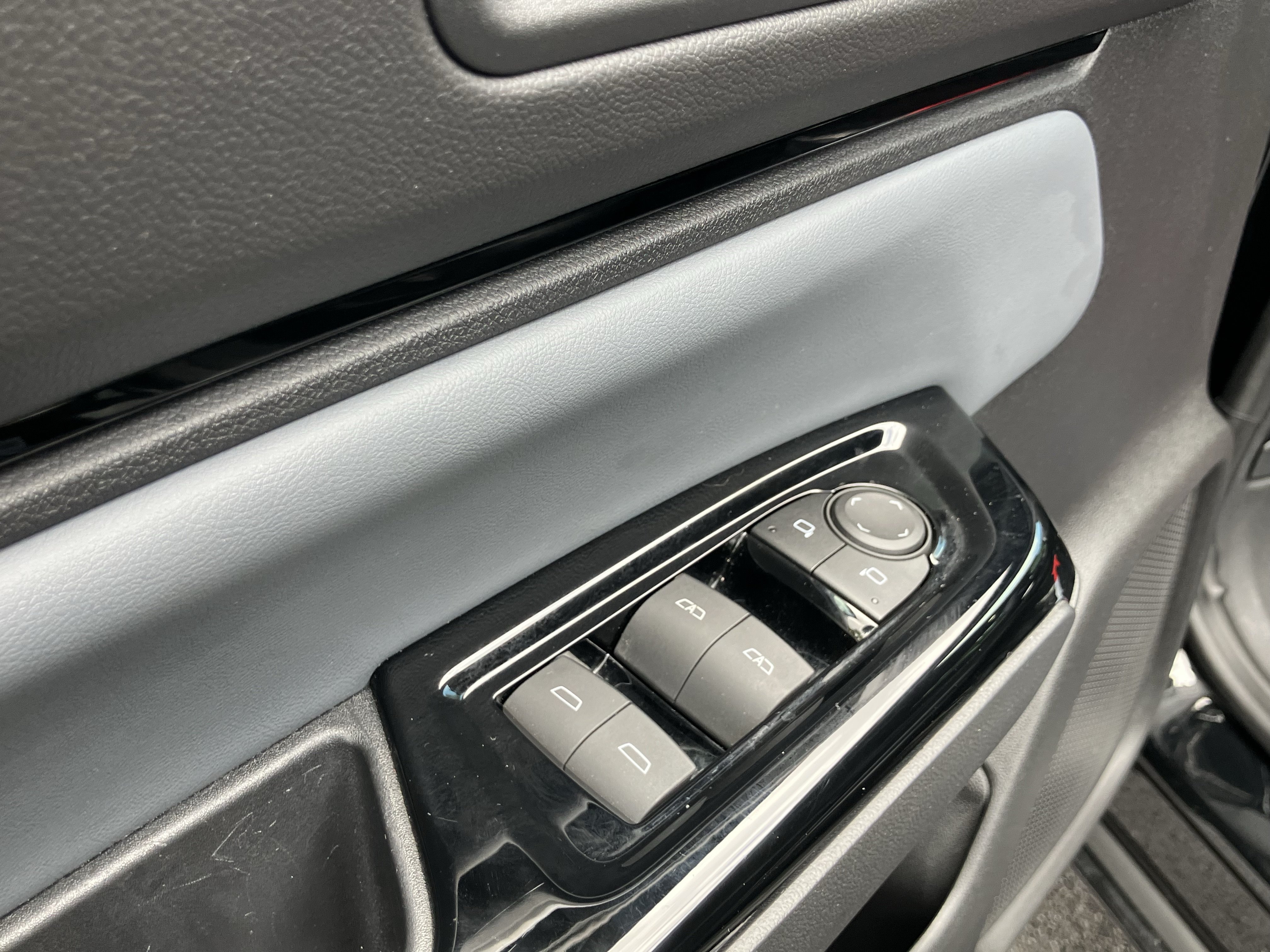 Used 2024 Honda Prologue Touring image 15