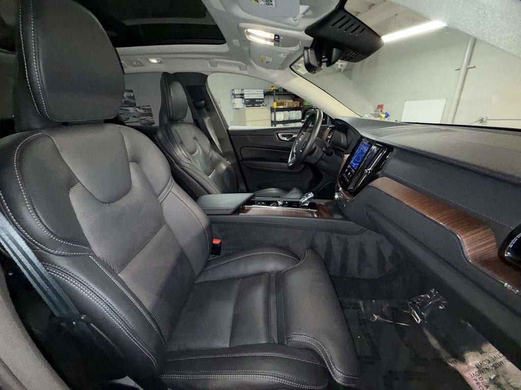 Used 2024 Volvo XC60 T8 Ultimate w/ Protection Package Premier AWD/4WD image 13