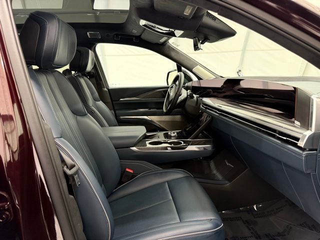 Used 2025 Cadillac Escalade IQ Luxury 2 w/ LPO, Premium Carpet Package image 22