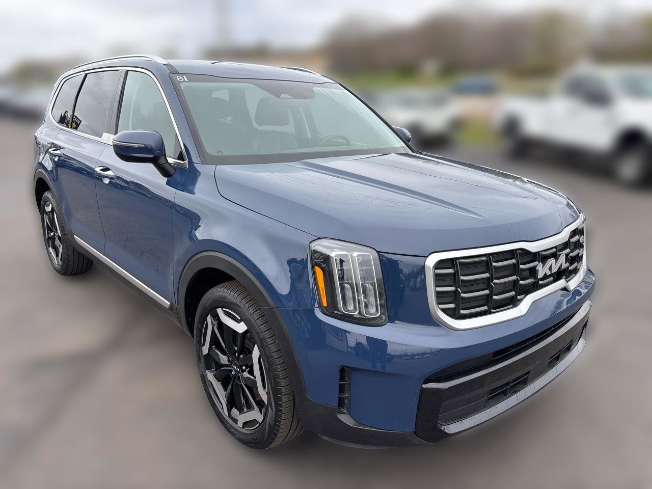 Used 2025 Kia Telluride S AWD/4WD image 1