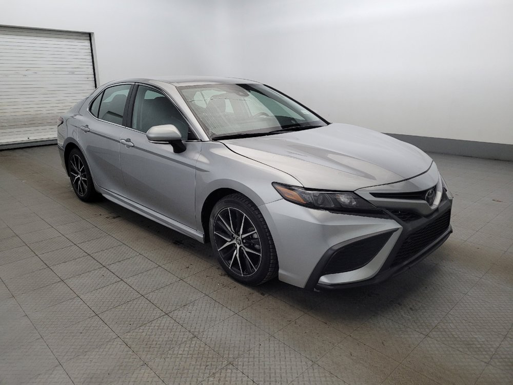 Used 2024 Toyota Camry SE image 13
