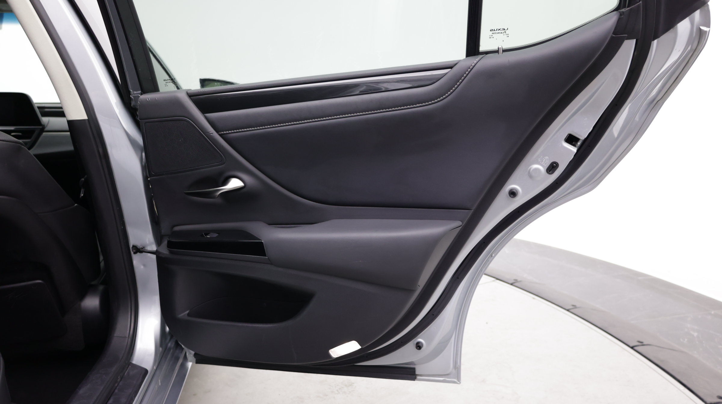 Used 2022 Lexus ES 350 w/ Accessory Package 2 FWD image 31