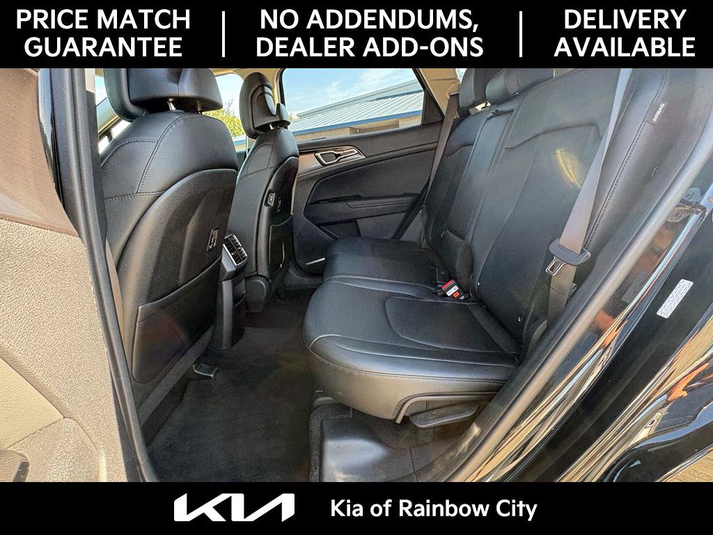 Used 2025 Kia Sportage EX FWD image 13