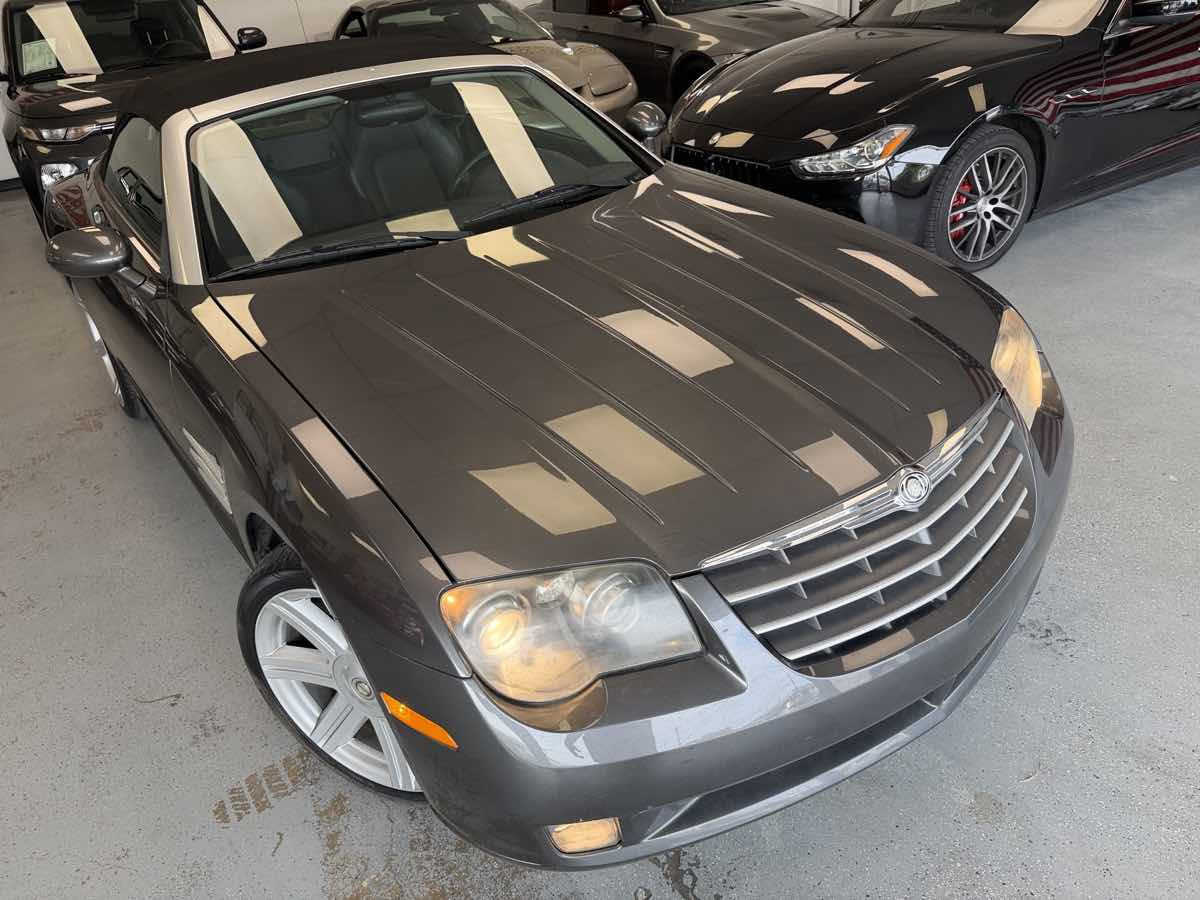 Used 2005 Chrysler Crossfire Limited RWD image 9