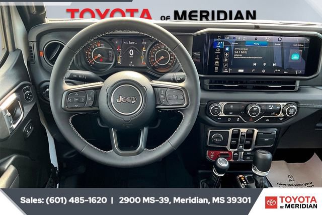 Used 2025 Jeep Gladiator Mojave image 5