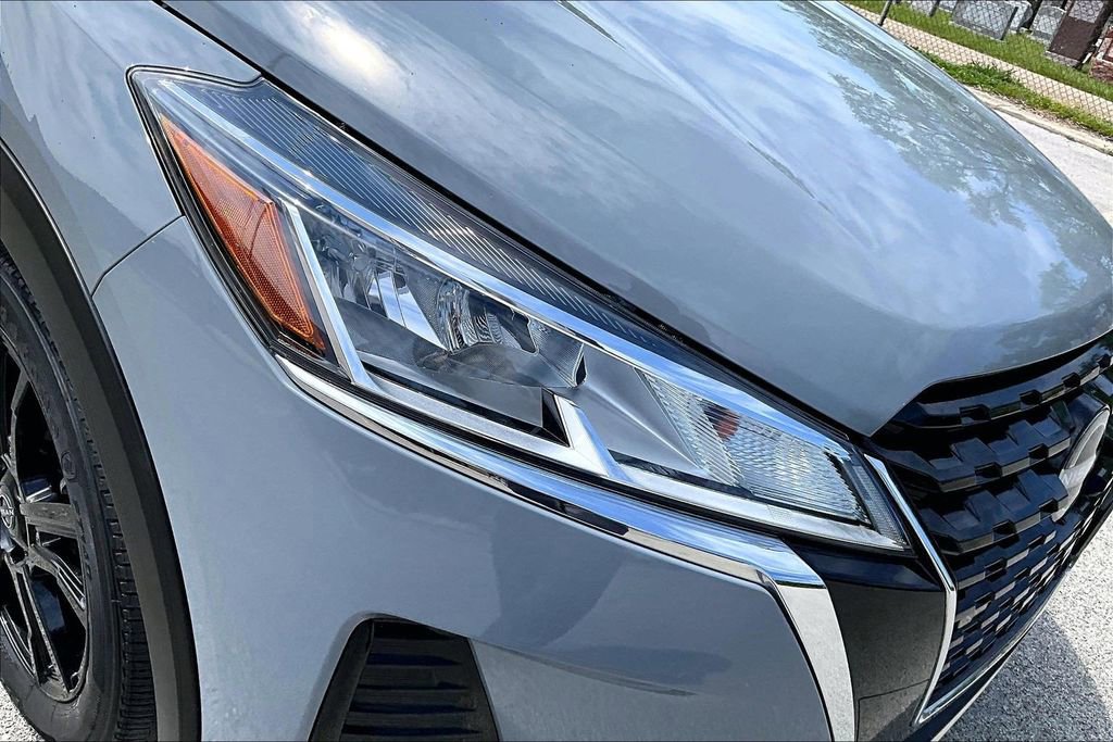 Used 2023 Nissan Kicks SV FWD image 27