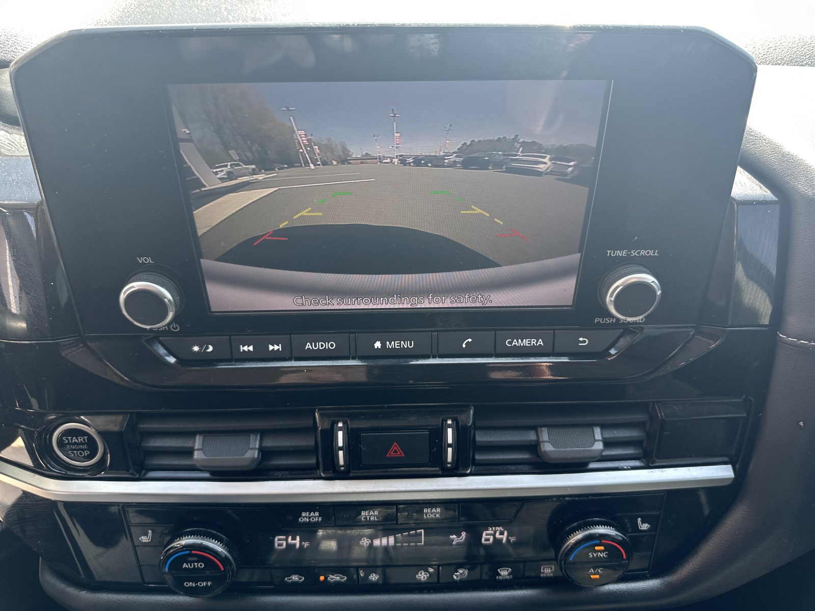 Used 2022 Nissan Pathfinder SV w/ SV Premium Package image 16