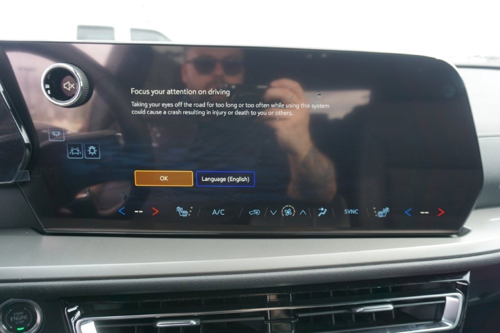 New 2025 Chevrolet Traverse LT w/ Driver Confidence Package image 20