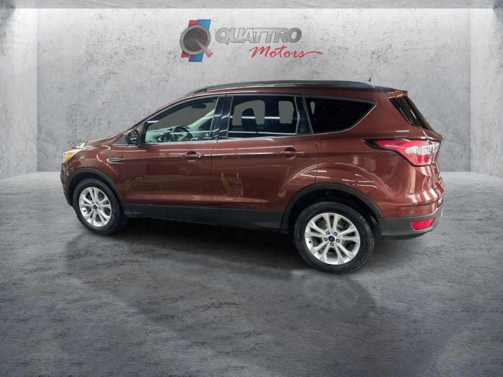 Used 2018 Ford Escape SE AWD/4WD image 2