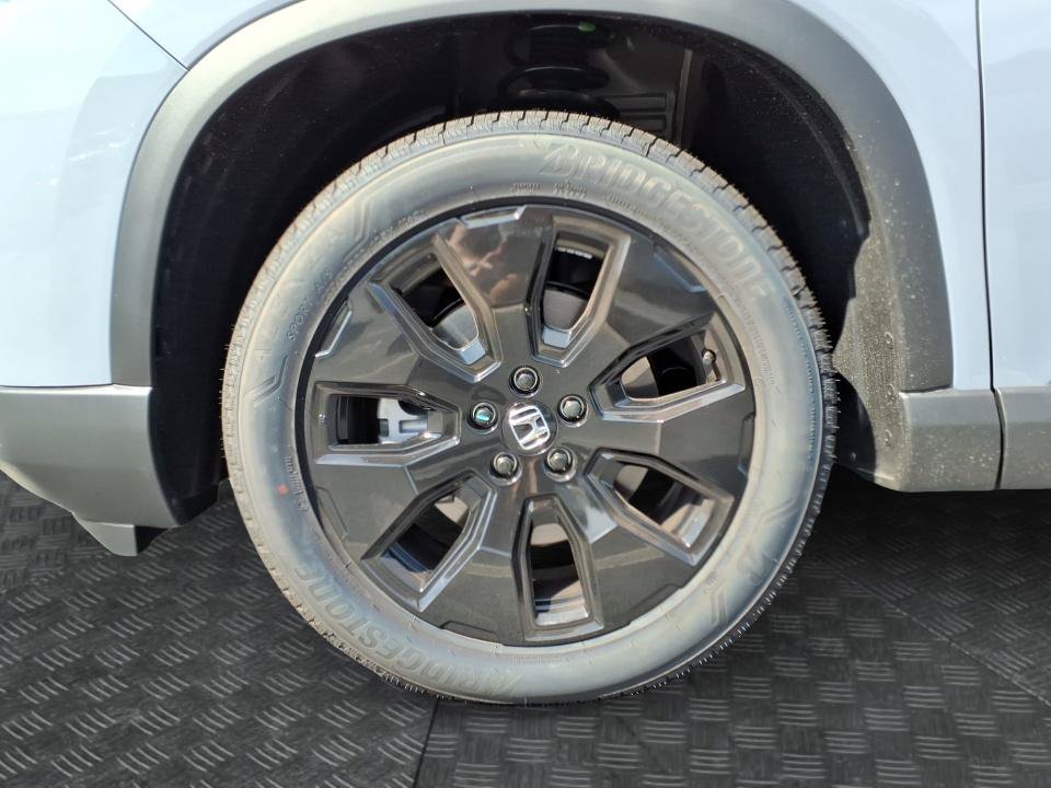 New 2026 Honda Pilot Black Edition image 7