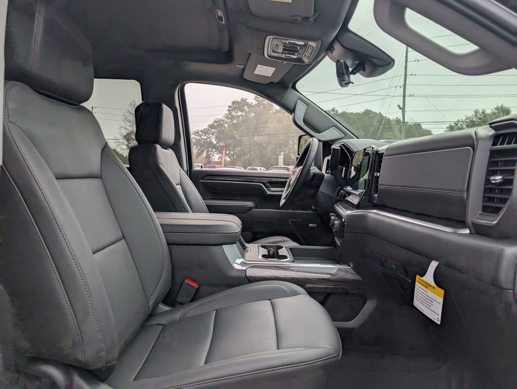 New 2026 Chevrolet Silverado 2500 LTZ w/ LTZ Plus Package AWD/4WD image 34