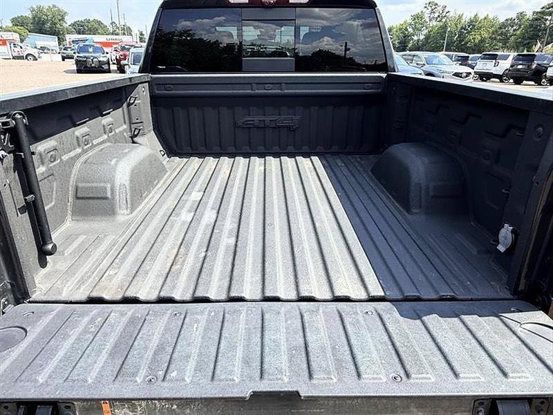 Used 2024 GMC Sierra 1500 AT4 w/ Technology Package AWD/4WD image 18