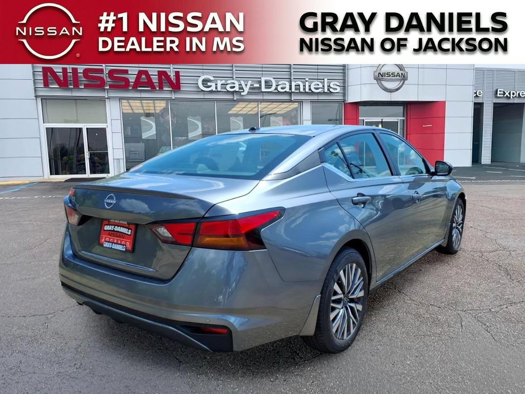 New 2026 Nissan Altima 2.5 SV FWD image 7