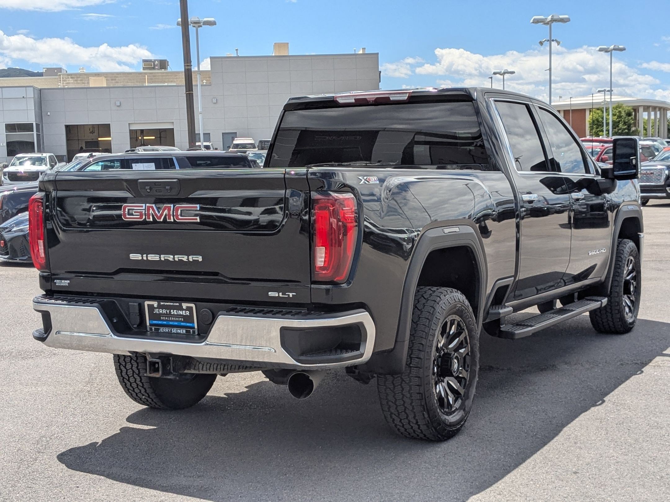 Used 2021 GMC Sierra 3500 SLT w/ Gooseneck/5TH Wheel Package AWD/4WD image 5