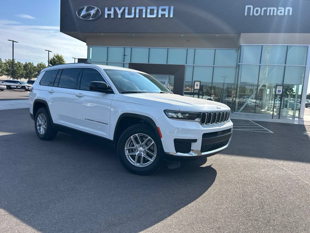 Used 2021 Jeep Grand Cherokee L Laredo w/ Luxury Tech Group I RWD image 4