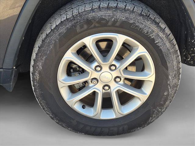 Used 2021 Jeep Grand Cherokee Laredo X AWD/4WD image 17