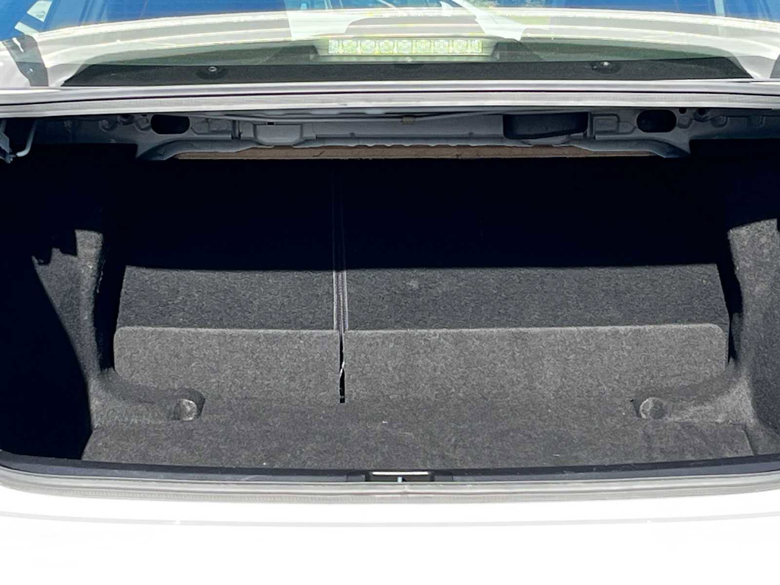 Used 2023 Toyota Corolla LE image 30