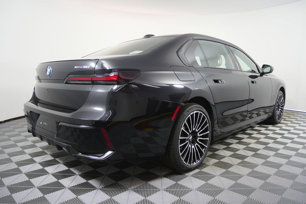 New 2026 BMW i7 xDrive60 w/ Executive Package image 3