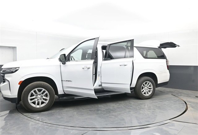 Used 2024 Chevrolet Suburban LT image 55