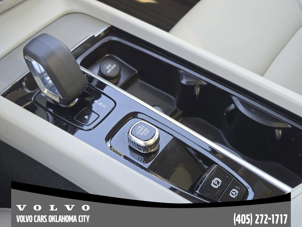 Certified 2024 Volvo V60 B5 Cross Country Plus w/ Protection Package Premier image 19