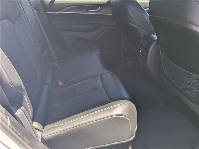 Used 2023 Jeep Grand Cherokee Limited w/ Black Appearance Package RWD image 19