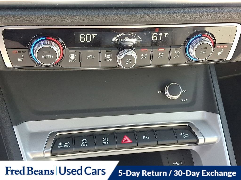 Used 2023 Audi Q3 2.0T Premium w/ Convenience Package AWD/4WD image 17