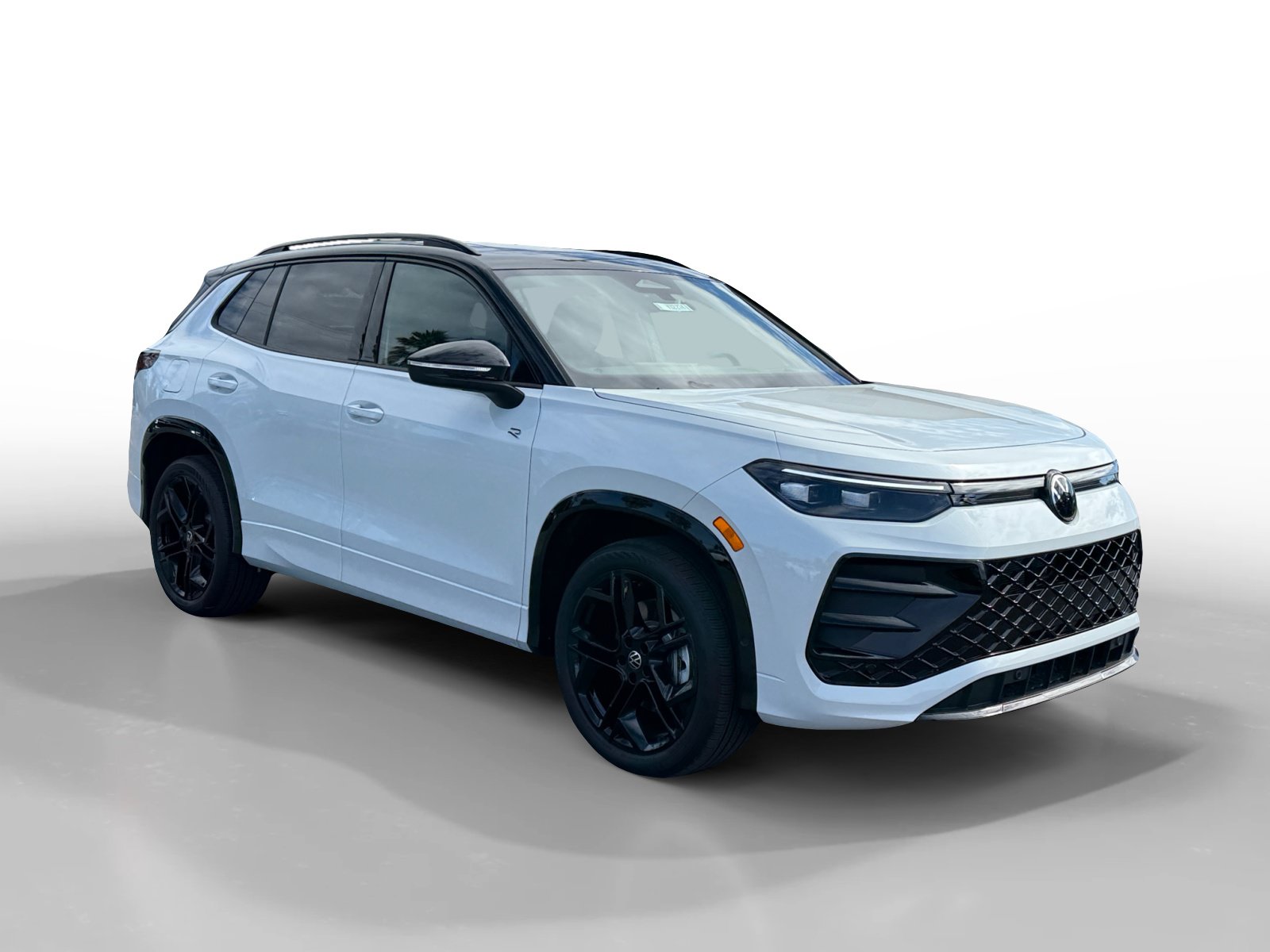New 2026 Volkswagen Tiguan SE R-Line AWD/4WD image 7