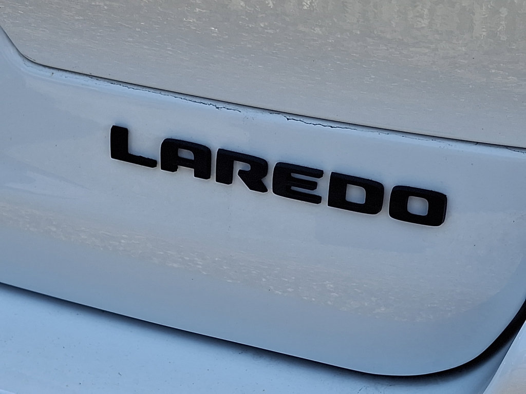 Used 2024 Jeep Grand Cherokee L Laredo w/ Luxury Tech Group I AWD/4WD image 5